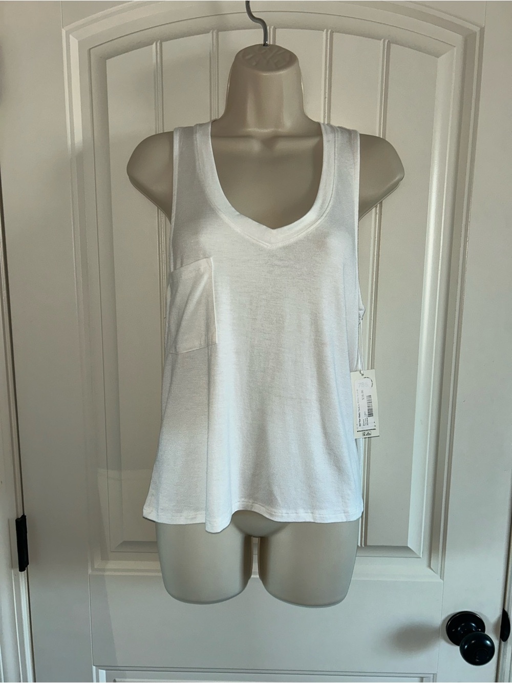 NWT 78&Sunny Del Mar Slinky Tank in White Sz M